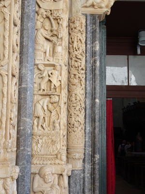 carved columns trogir cathedral
