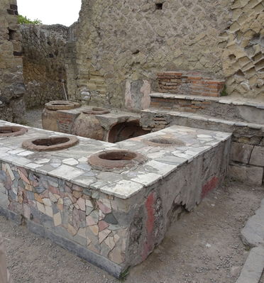 grocery store at ercolano
