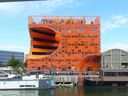 orange_building_with_hole_20140508_153556.jpg